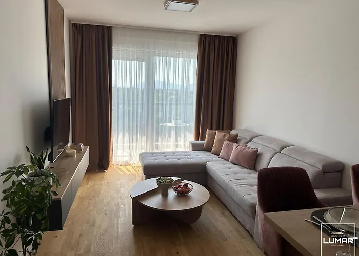 Lumar Daire Liyubuşka